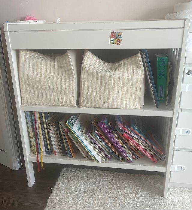 Бял повивалник на икеа