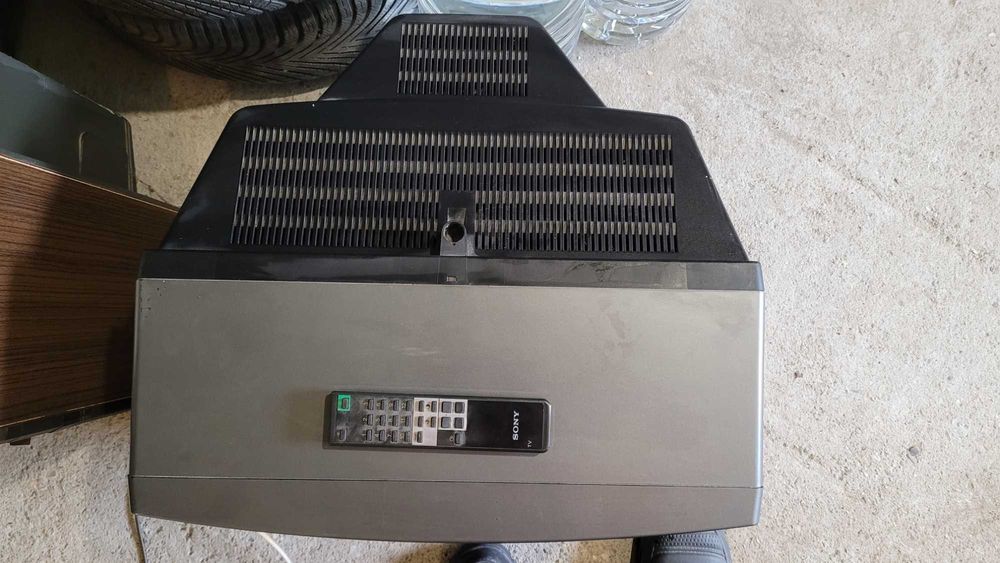 Телевизор Sony стар с електроннлъчева тръба – не работи