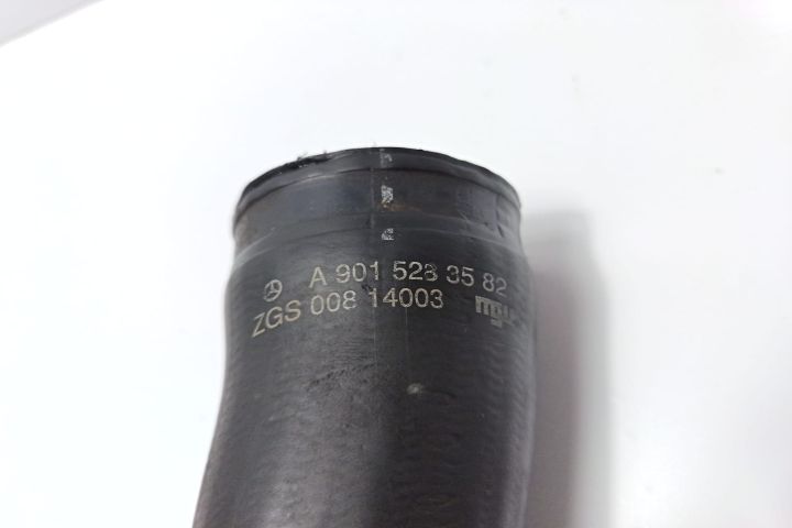 Furtun intercooler A9015283582 Mercedes-Benz Sprinter prima generatie