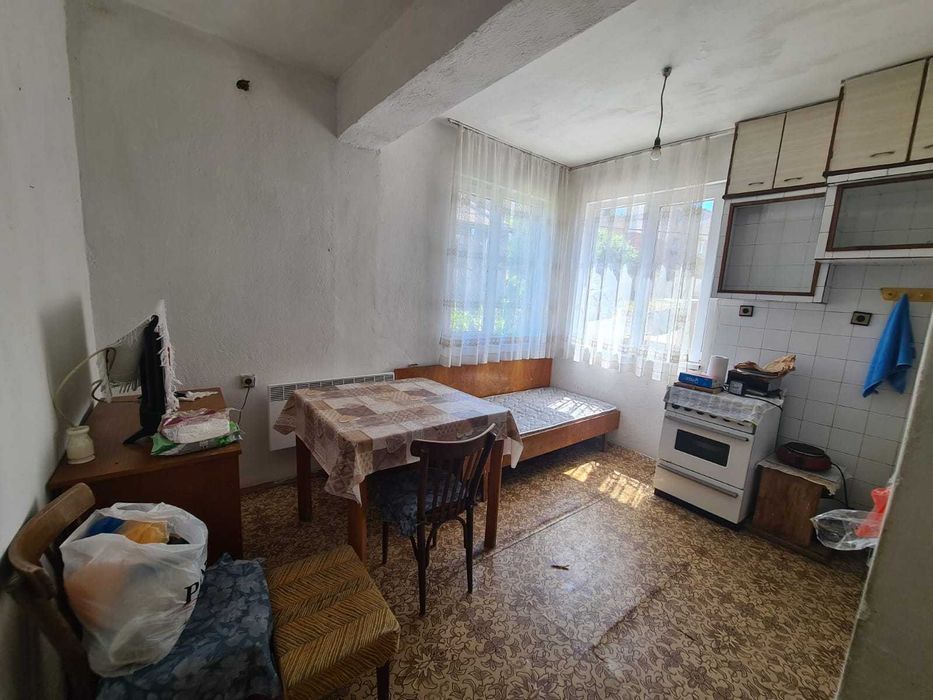 ТРИСТАЕН АПАРТАМЕНТ за продажба – кв. Воеводски, гр. Хасково