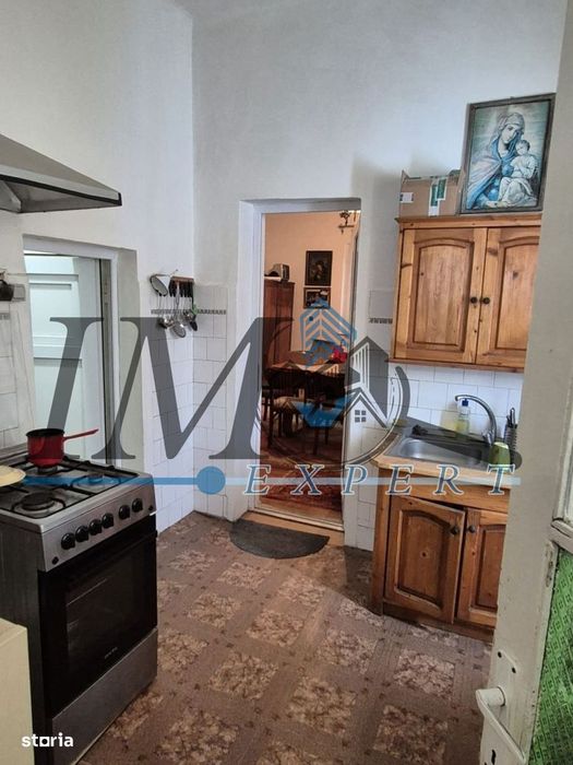 Casa ,curte și gradina.Teren cu 2700 mp.