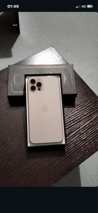 Айфон 12 про золотисти цвет