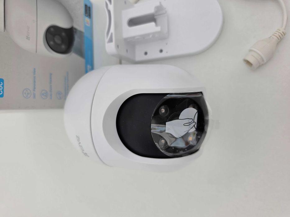 Camera de supraveghere wireless EZVIZ C8c, 4K, PT