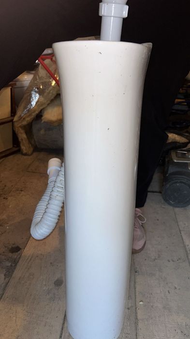 Умывальник без смесителя