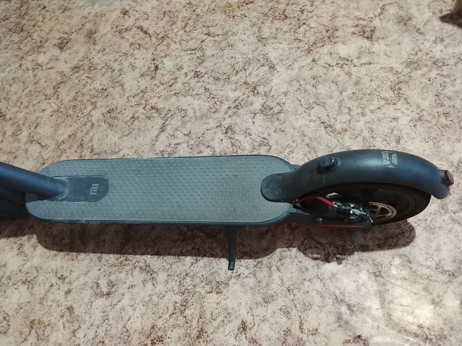 Продам электросамокат Xiaomi