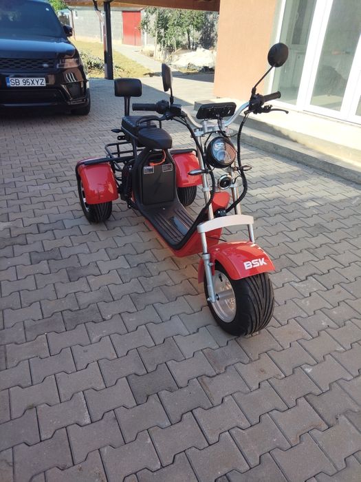 Vand  triciclu nou fara permis
