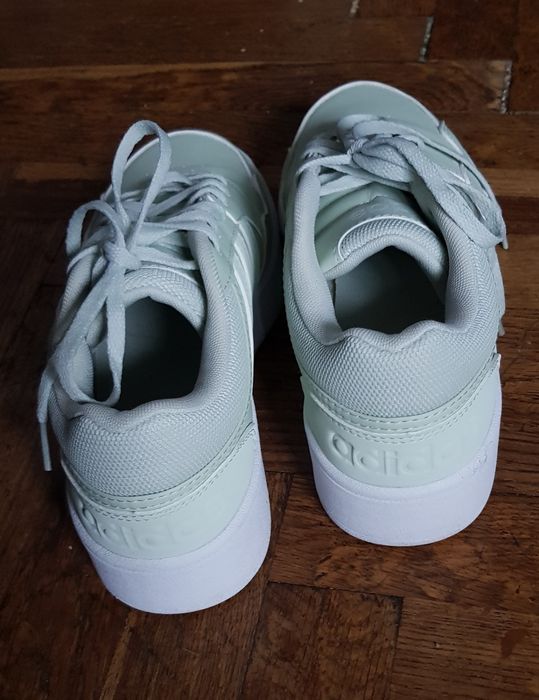 Adidași damă  25,5 noi