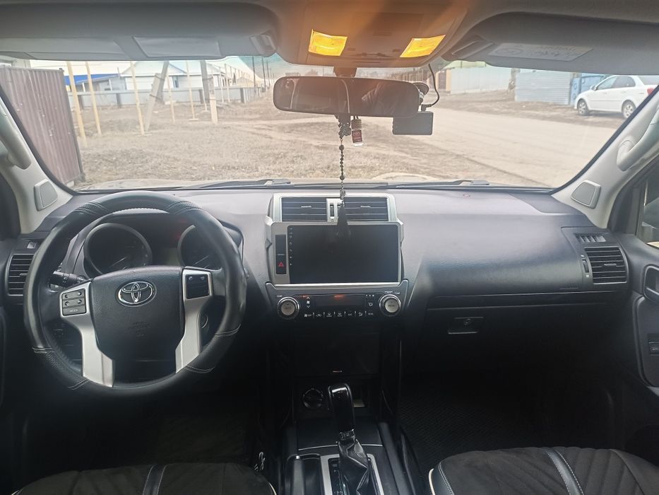 Тоиота прада 150