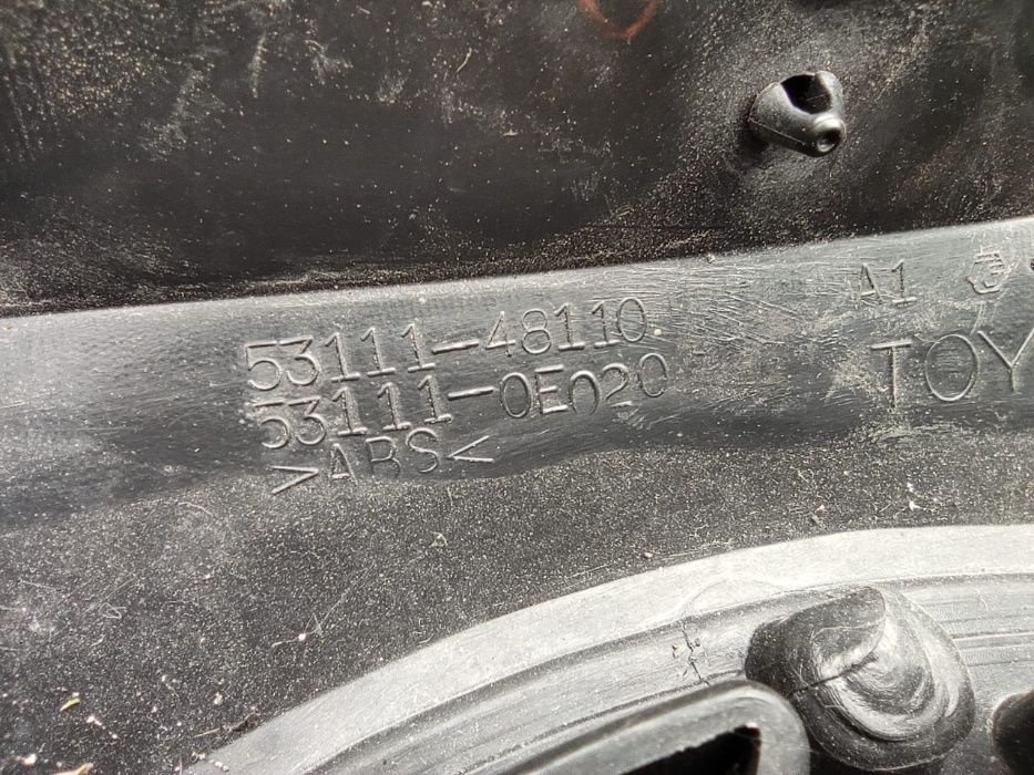 Решетки радиатора на Toyota HIGHLANDER (XU40)