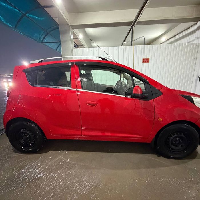 Продается спарк 2012