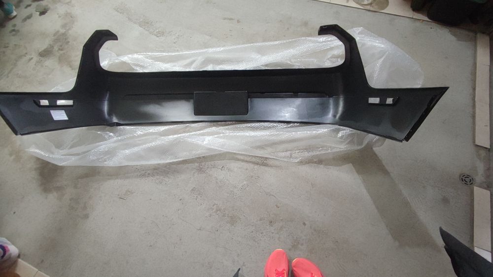 Задна броня Dodge Challenger