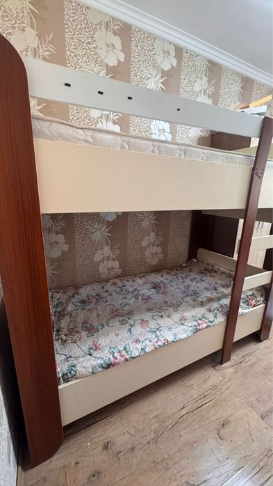 Двухьярусная кровать