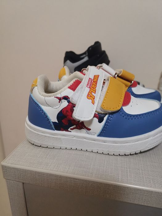 Детски обувки waikiki