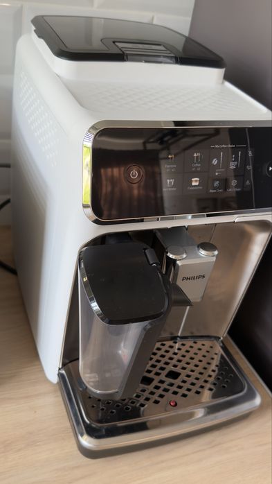 Espressor Philips LatteGo