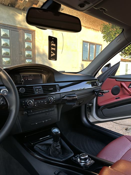 BMW E92 m-pack 320d seria 3 coupe / 2010 facelift / Piele rosie / Trapa