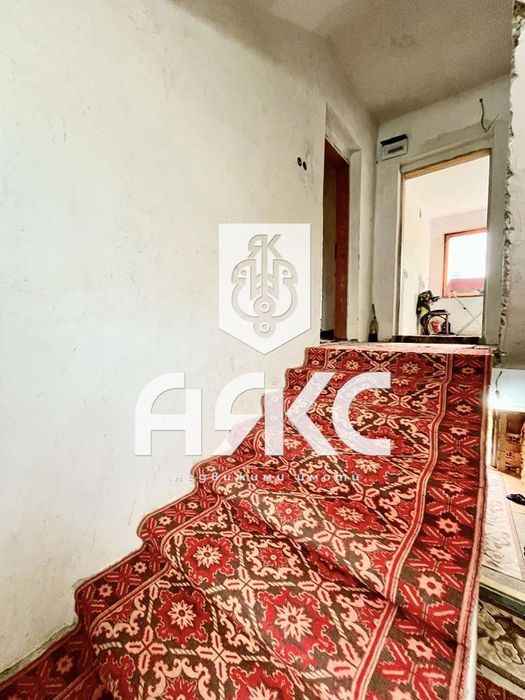 Продава се Къща в Перник, Байкушева махала - 281 кв.м за 997 €/кв.м - Снимка #9