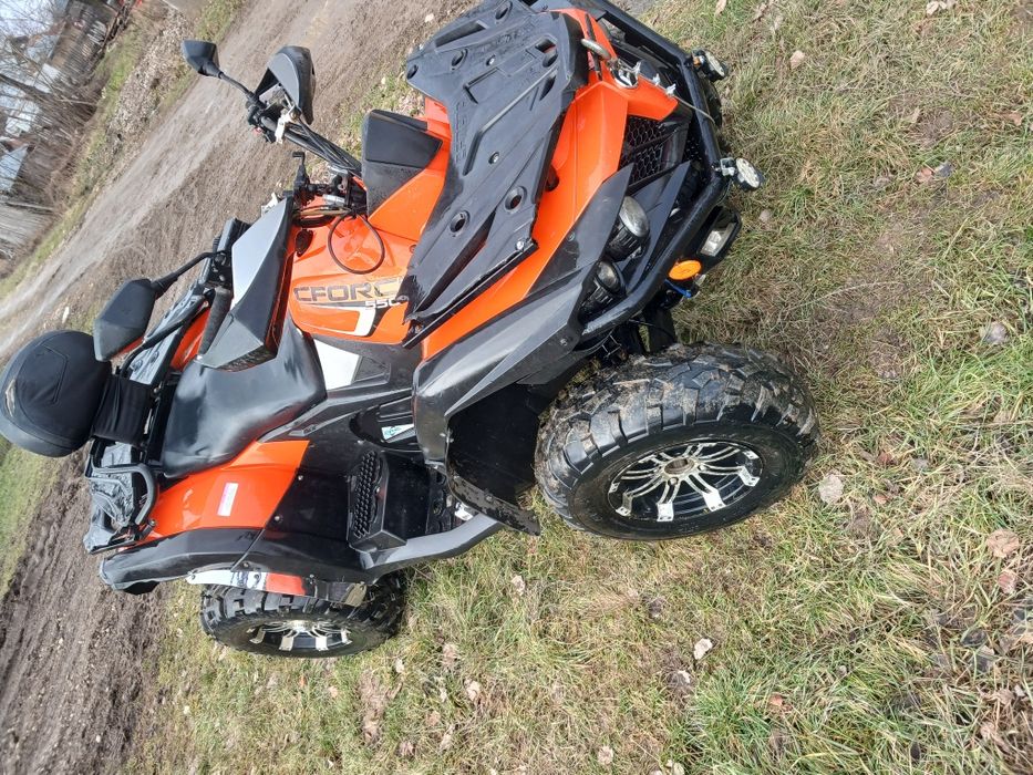 Vând cf moto 550l