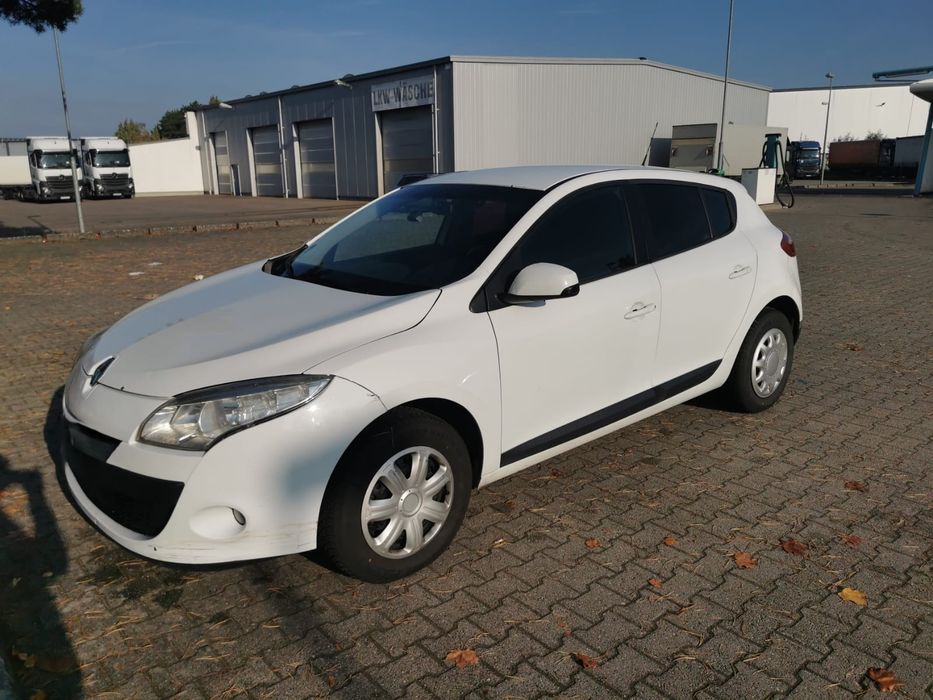 RENAULT Megane 2010 — imagine 3