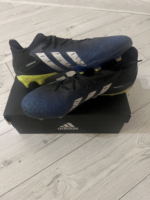Бутсы adidas predator. US-10