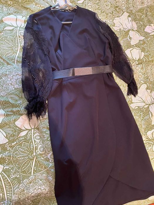 Платья вещи продаю не дорого