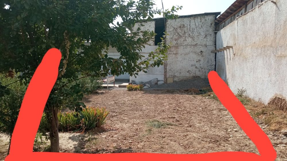 Yer sotiladi 2/3 sotik srocna