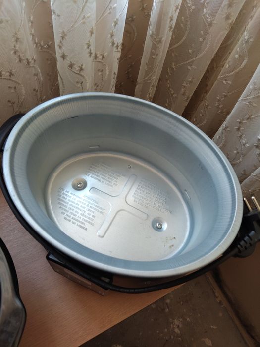 Тенжера под налягане чисто нова не е ползвана