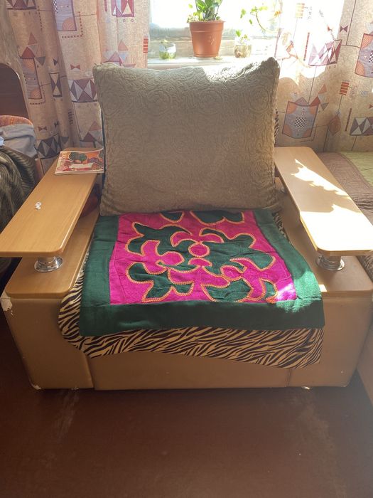 Продам кресло и диван раскладной б/у