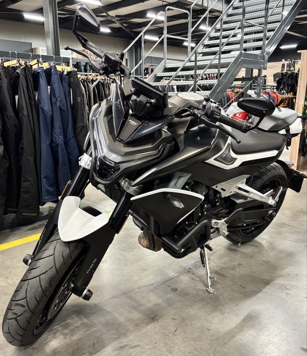 CFMOTO 800NK Advanced