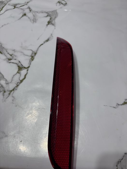 Отражатель на машину флоьсваген поло левая