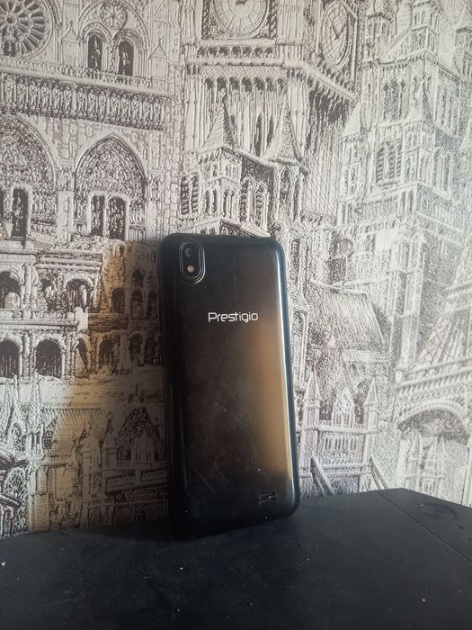 Телефон Prestigio