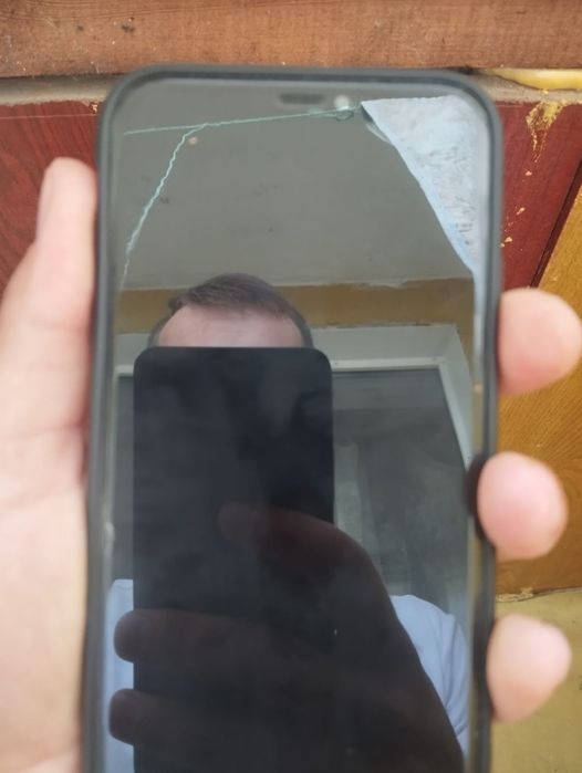 Продам айфон 11 в идеальном состояние
