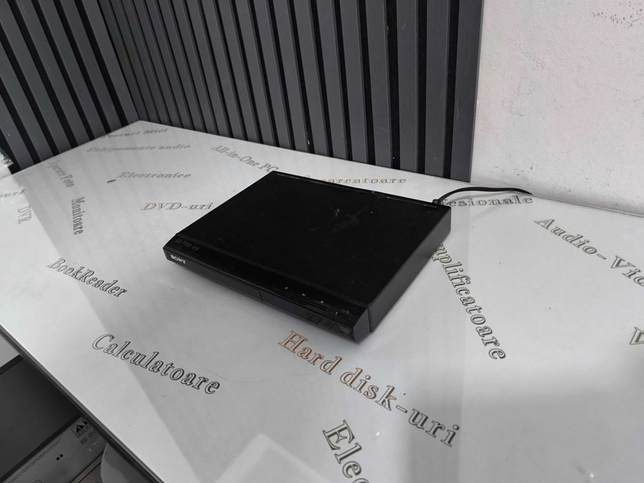 Sony DVP-SR160 player CD DVD SCART