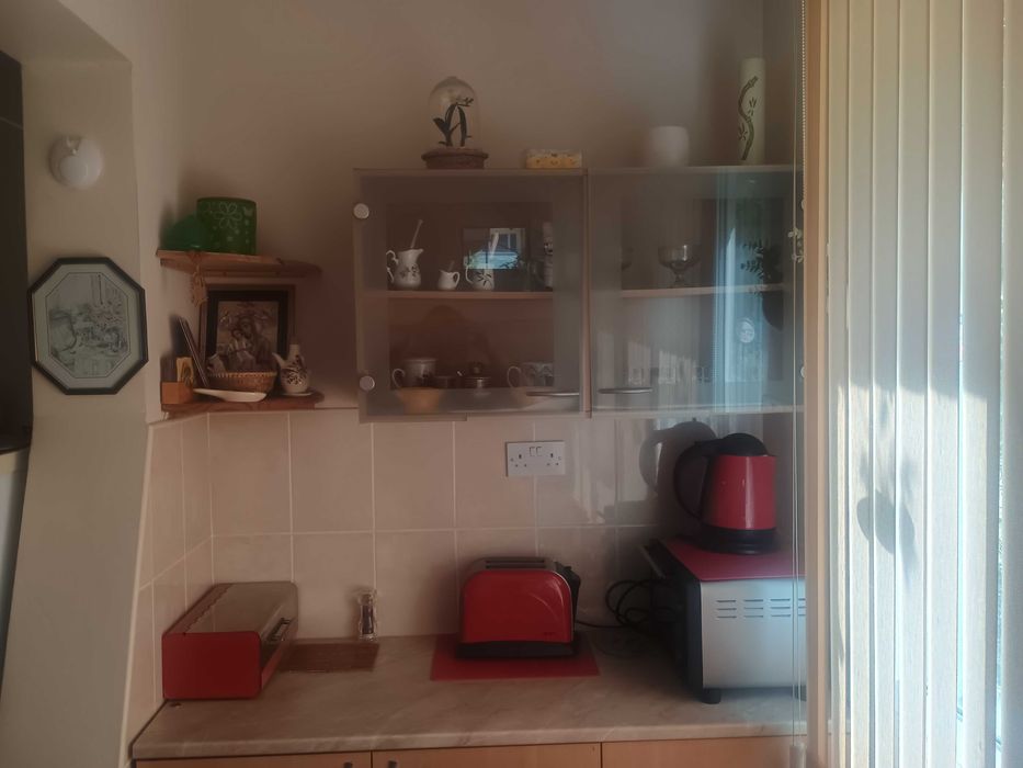 Продава се Двустаен апартамент в Шумен, Добруджански - 55 кв.м за 7 €/кв.м - Снимка #15