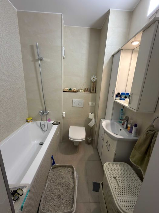Vănd apartament cu 3 camera, etajul 1 zona Dimitrie Cantemir