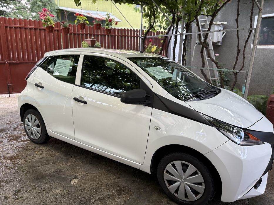 Toyota Aygo 2018 1.0 benzină foarte economică 96.000 km reali stare foarte bună