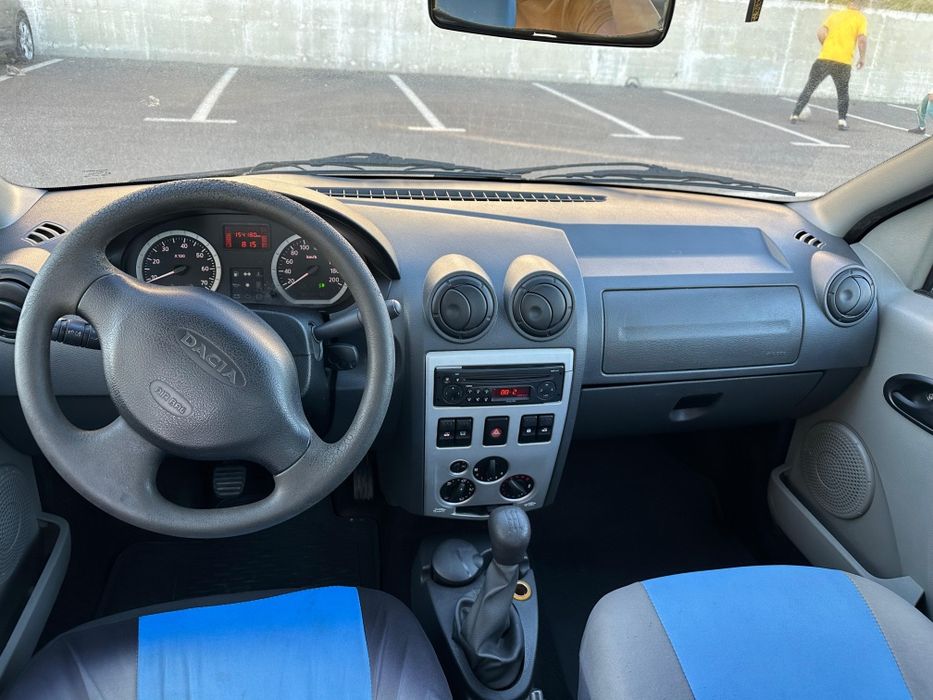 Vând Dacia Logan 2005, 1.6 MPI, Model Ambition