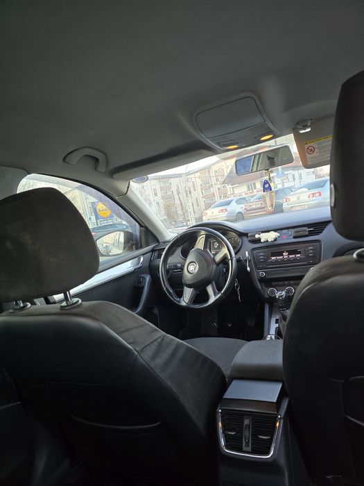 Vând Skoda Octavia 3