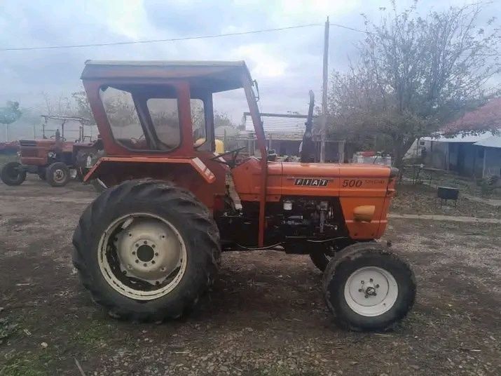 Tractor Fiat 500 stare ca nou  nu 445 450 550 640