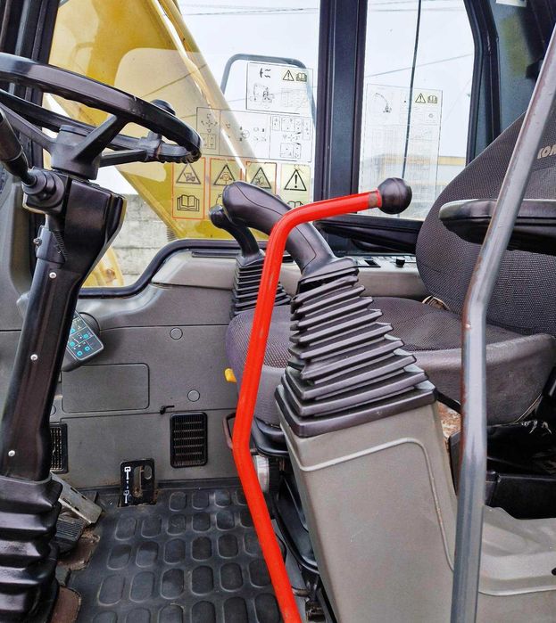 excavator Komatsu PW130