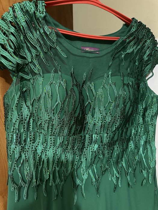 Шикарное платье вечернее платье , платья