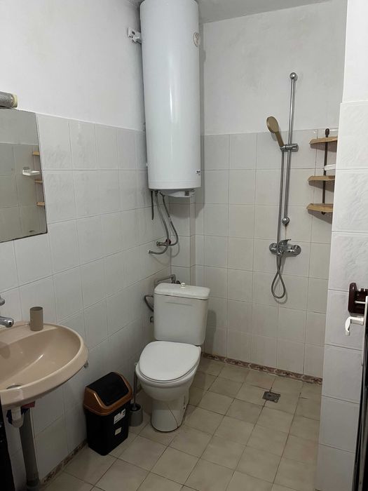 Двустаен апартамент р. Централен до ПУ Ректорат