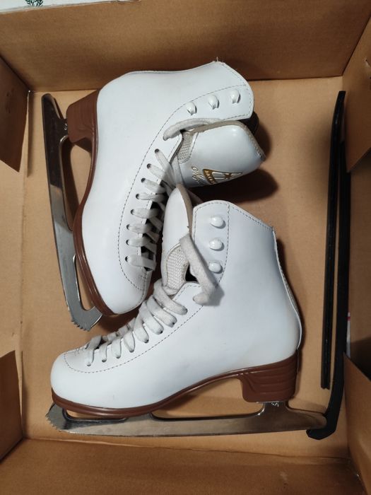 Vând patine gheață Jackson Mystique 32/33 stare f bună