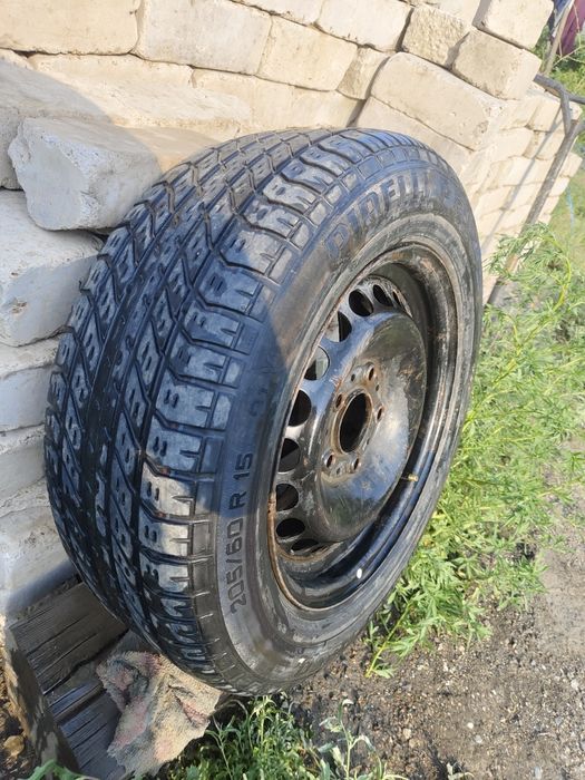 Балон на мерс  205/60/15