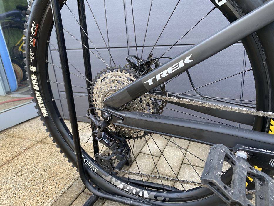 На части Trek Session XL carbon