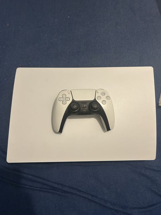 Playstation 5 Digital Edition + FIFA 26