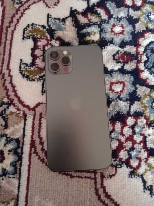 Iphone 12 pro с гарантием