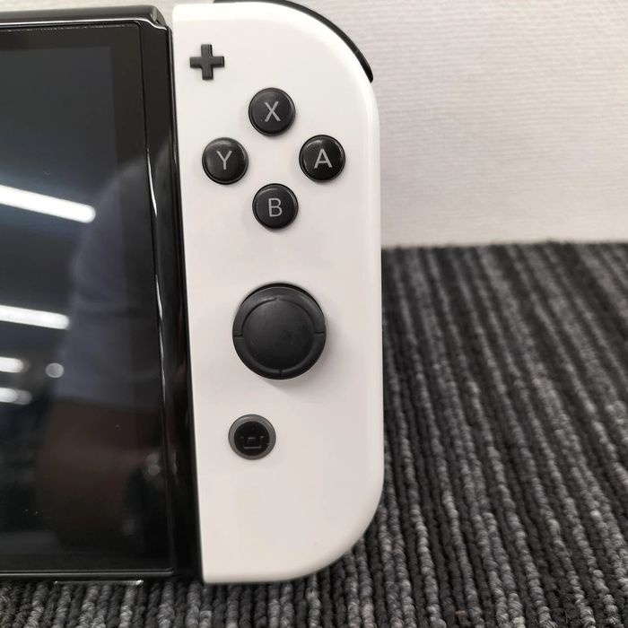 Продам Nintendo switch oled