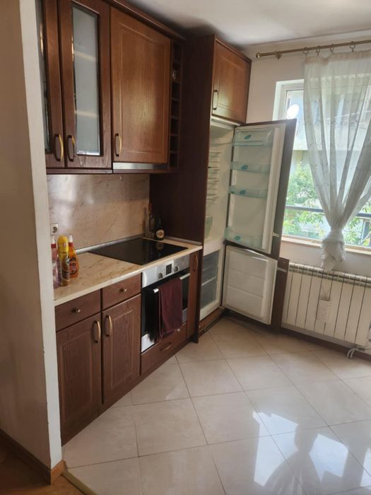 Дава се под наем Тристаен апартамент в София, Оборище - 98 кв.м за 750 € - Снимка #3