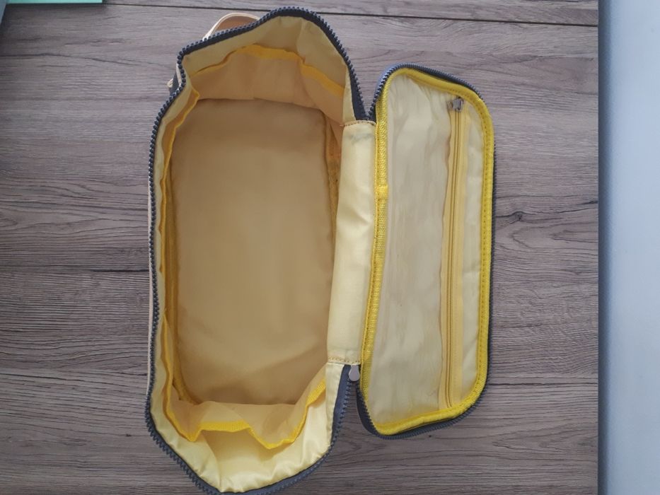 Куфарче/ Несесер за гримове, бижута или тоалетни принадлежности