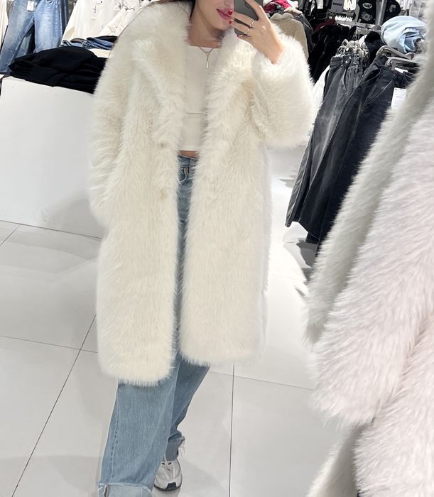 Продам эко шубку stradivarius